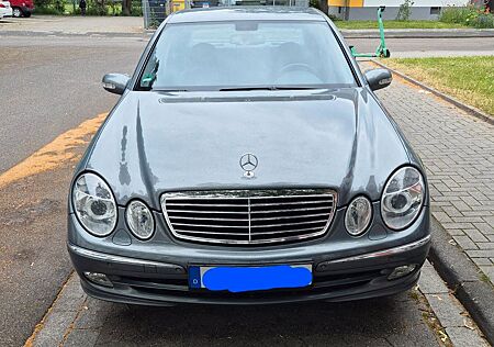 Mercedes-Benz E 240 AVANTGARDE Avantgarde super Zustand