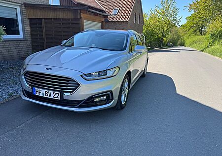 Ford Mondeo 2,0L Titanium AHK,RFK,Winterpaket,LED