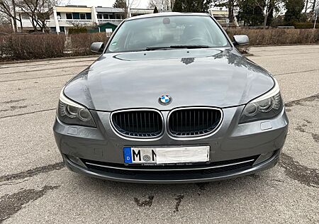 BMW 520i -
