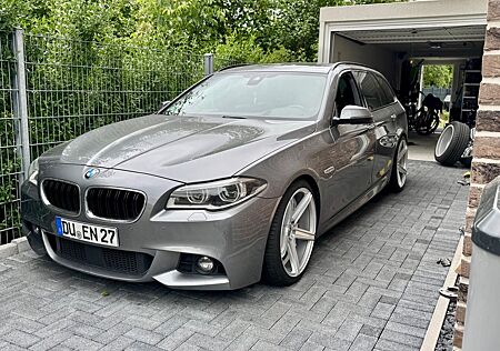 BMW 525d M-Paket,LED,AHK,Aktiv-Temp,Panorama,Carplay