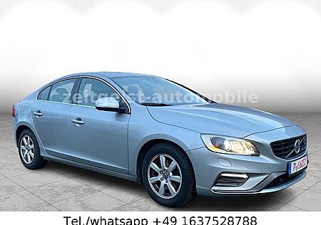 Volvo S60 D4*R-DESIGN*1.HAND*SCHIEBEDACH*