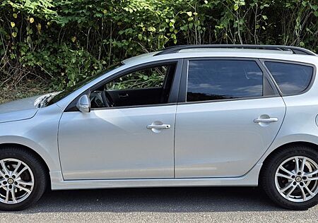 Hyundai i30 CW 1.6 CRDi 66 kW Classic Classic