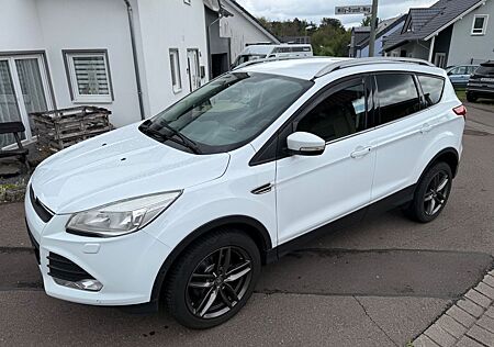 Ford Kuga 1,6 EcoBoost Motor 33.000km mit Rechnung