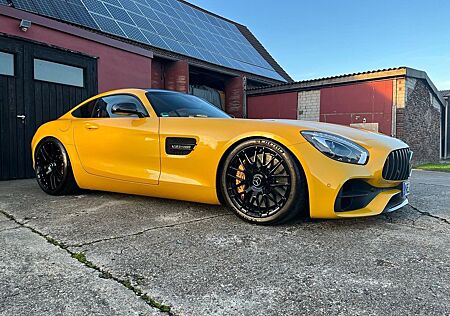 Mercedes-Benz AMG GT R AMG GT S 4.0 V8 S DCT S in solarbeam