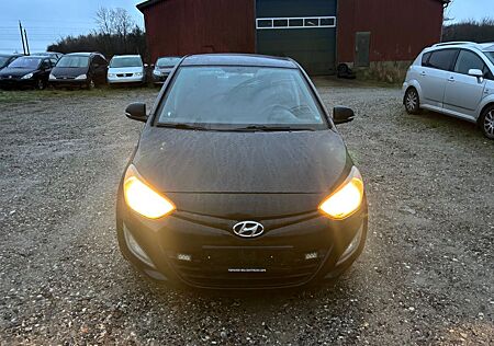 Hyundai i20 blue Trend 2 Seats lkw