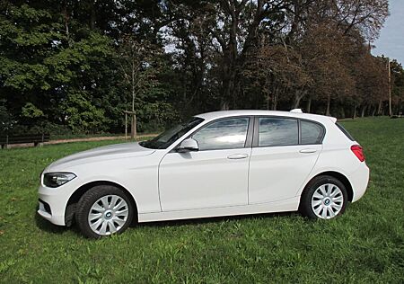 BMW 118i 5-Türer Klimaautomatik Sitzheizung PDC