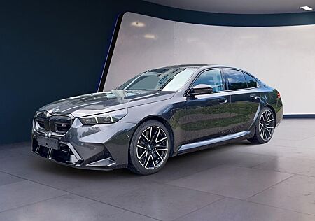 BMW M5 Lim. AHK M Drive FFC DrivAssistPro ParkPro