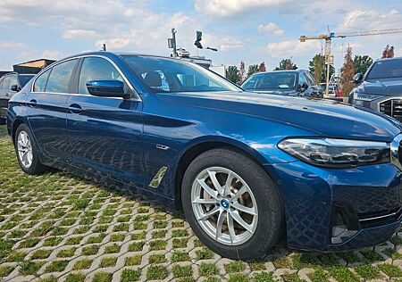 BMW 520 Baureihe 5 Lim. E Plug-in-Hybrid,Touchsc