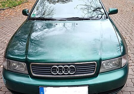 Audi A4 1.8 T Avant - Gut erhalten