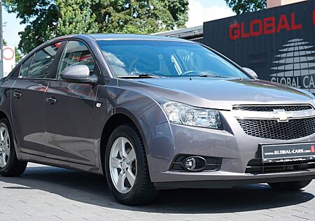 Chevrolet CRUZE LT 1.6i*KLIMA*CD*ALUFELGEN*2. HAND*TÜV