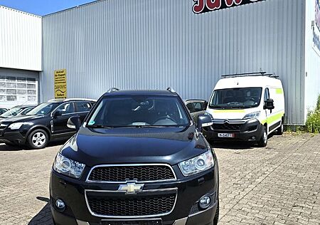 Chevrolet Captiva TDCI LT 1 HAND 7 SITZER TÜV 11.27 LEDER