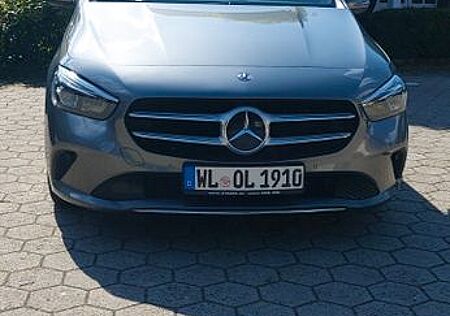 Mercedes-Benz B 200 d DCT -