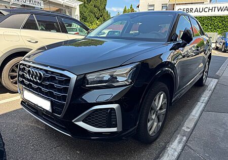 Audi Q2 advanced 35 TDI quattro-MatrixLED-Navi-Kamera