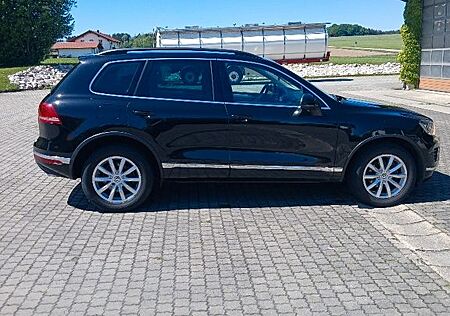 VW Touareg Volkswagen 3.0 V6 TDI SCR 150kW Tiptronic -BMT