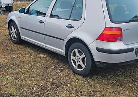 VW Golf Volkswagen 1.4 Basis