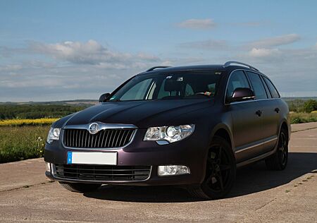 Skoda Superb Combi 2.0 TDI DSG 1.Hd Scheckhft Xenon Vollleder