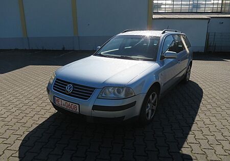 VW Passat Variant Volkswagen 2.3 V5 Trendline Variant