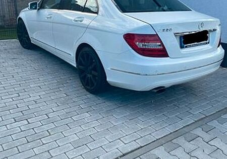 Mercedes-Benz C 220 CDI BlueEFFICIENCY AVANTGARDE AVANTGARDE