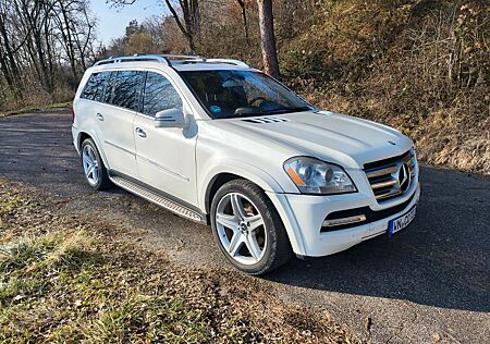 Mercedes-Benz GL 500 4MATIC -