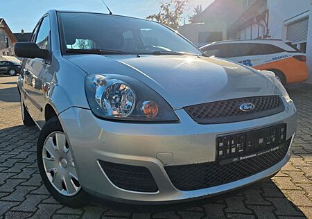 Ford Fiesta Ambiente 1.3, Klima,Ahk,TÜV bis 01.2027!!