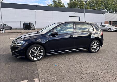 VW Golf Volkswagen VII 1.5 TSI ACT OPF DSG Highline, R-Line