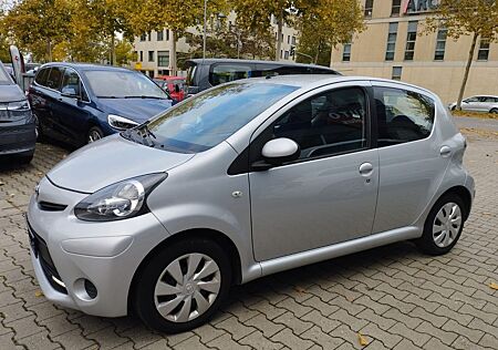 Toyota Aygo (X) Aygo AYGO Cool*8-fach, HU und Service neu