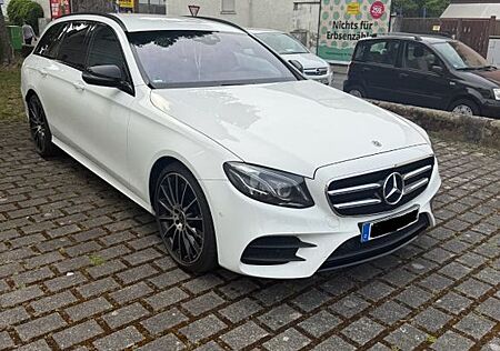 Mercedes-Benz E 350 E 350d T4 MaticAMG Line Autom. Line Bleck Editio