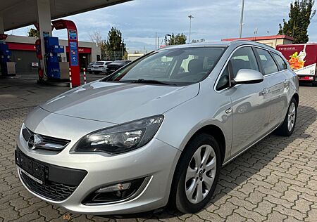 Opel Astra J Sports Tourer Exklusiv Navi/Tempomat/Eu6