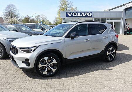 Volvo XC 40 XC40 B3 Ultra Dark LED/360°Cam/HarmanKardon