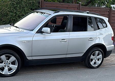 BMW X3 Baureihe 3.0d,Pano,AHK,Leder,Xenon,TÜV neu