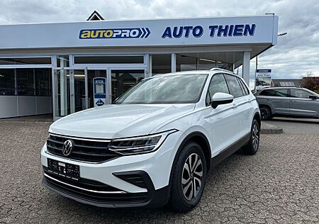 VW Tiguan Volkswagen 2.0 TDI Active AHK/Navi/LED/SHZG/ACC