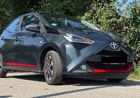 Toyota Aygo (X) 1,0-l-VVT-i x-play club x-play club