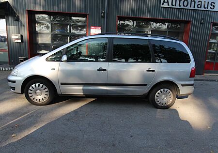VW Sharan Volkswagen Trendline 1.9 TDI AHK 7 Sitzer Klima
