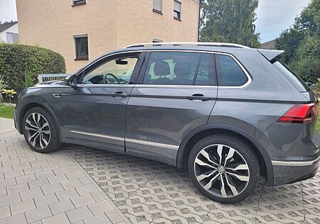 VW Tiguan Volkswagen 2.0 TDI R-Line DSG 4MOTION 190 PS