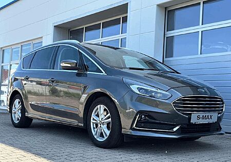 Ford S-Max Titanium*AHK-Schw.*Buisness-Pkt.3*SHZ*PPS*
