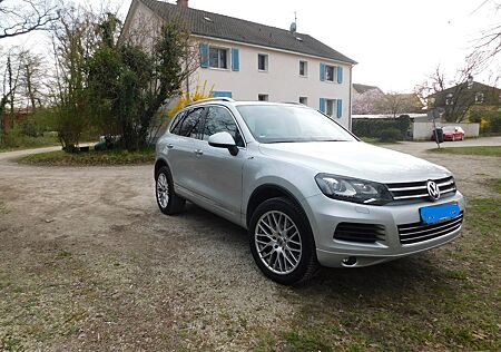 VW Touareg Volkswagen 3.0 V6 TDI Tiptronic BlueMotion Tech...
