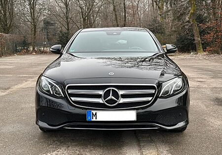 Mercedes-Benz E 220 Mercedes E220d, Widescreen, gepflegter zustand;