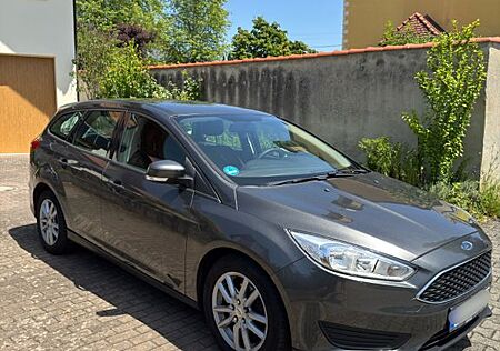 Ford Focus 1,0 EcoBoost 74kW Ambiente Turnier Amb...