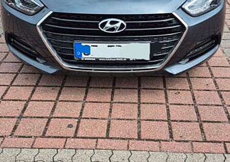 Hyundai i40 1.7 CRDi 85kW blue Classic Classic
