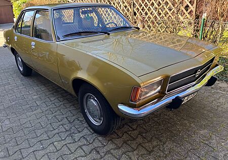 Opel Rekord im Original guten Zustand