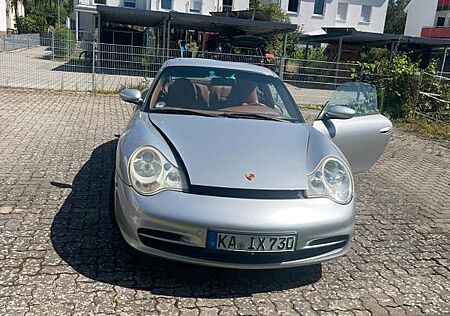 Porsche 996 Carrera 4 Coupé Carrera