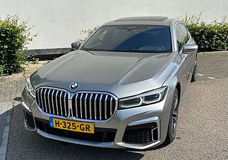 BMW 750Li M xDrive Bowers & Wilkins