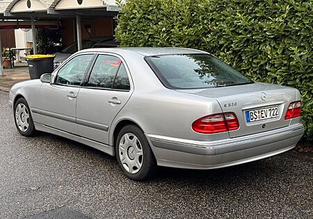 Mercedes-Benz E 320 4MATIC Elegance aus Familienbesitz