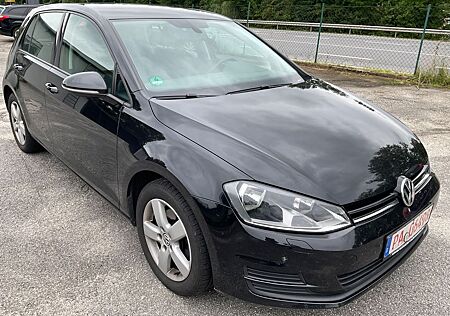 VW Golf Volkswagen VII Lim. Trendline BMT