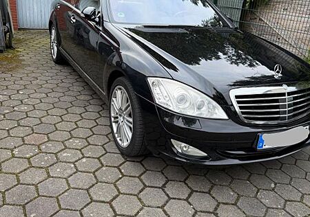 Mercedes-Benz S 500 4matic -