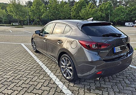 Mazda 3 2.0 SKYACTIV-G 120 Urban Limited Urban Limited