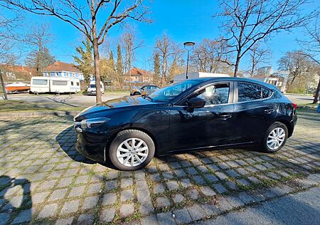 Mazda 3 e-SKYACTIV G 122 Exclusive-Line Exclusive-Line