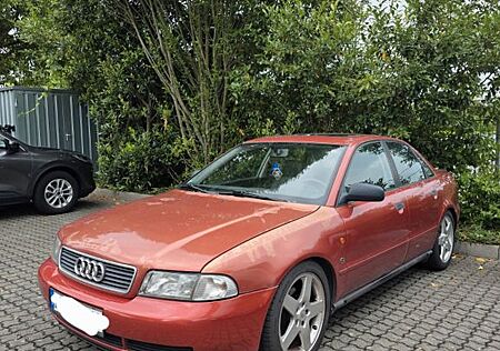 Audi A4 B5 1.6 Limousine | Klimaanlage | Schiebedach