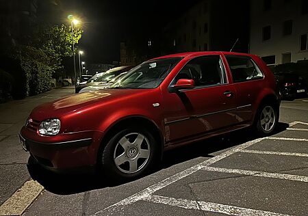 VW Golf Volkswagen 4 1.9 TDI AHK TÜV neu Klima ZV vieles neu