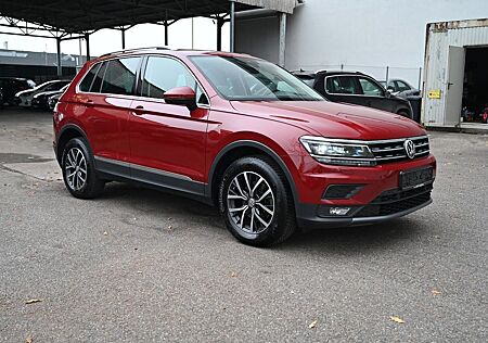 VW Tiguan Volkswagen Comfortline/ 4Motion/Panorama/AHK